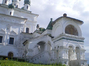 Церковное крылечко